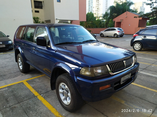 Mitsubishi Pajero Sport 3.0 4x2 5p