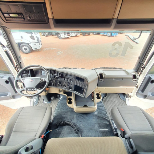 Imagem 15 de 22 de Caminhão R440 Highline Scania 440 Cavalo 6x2 Trucado 2018