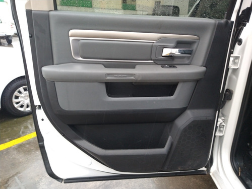 Imagen 8 de 14 de Ram Ram 1500 3.6 Bighorn 1500 4x4 At 2016