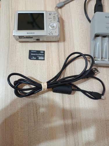 Camara Sony Ciber-shot A Reparar Gris (Usado)