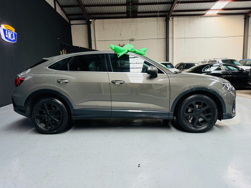 Audi Q3 Select 2022