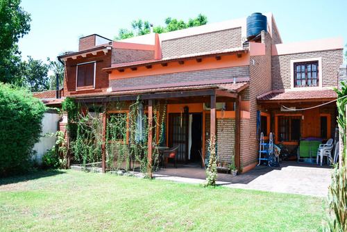 Casa En Granadero Baigorria