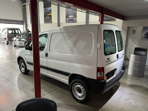 Imagen 6 de 14 de Peugeot Partner Hdi Confort 0km