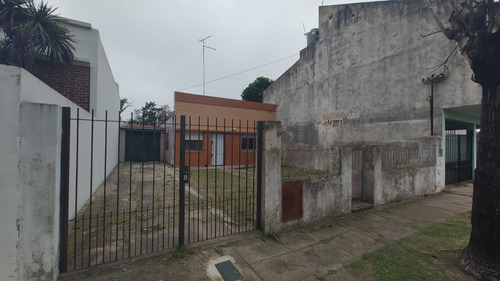 Casas En Venta La Plata 2 Dormitorios Lote 10 X 40