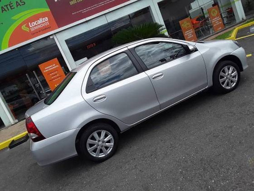Toyota Etios 1.5 X Plus Sedan 16v Flex 4p Automático