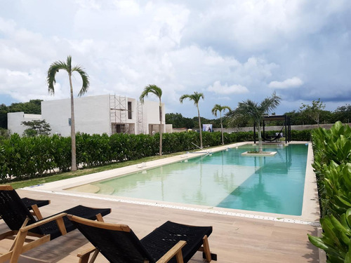 Casa En Venta En Privada En Cholul A 5 Min De Altabrisa,mérida,yucatán