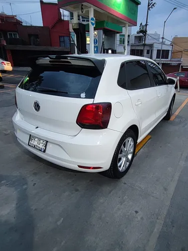 Volkswagen Polo 1.6 L4 Sound Mt
