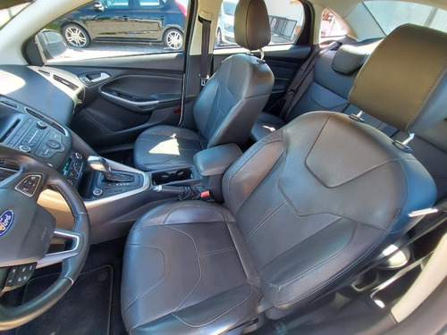 Ford Focus 2.0 Se Fastback 16v