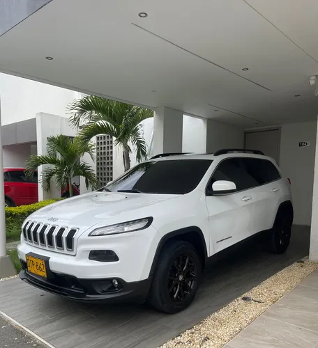 Jeep Cherokee 3.2 Longitude Plus