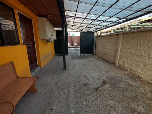 Casa De 2 Pisos En Ñuñoa 4d/2b De 220m2