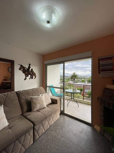 Imagen 2 de 17 de Casa En Planta Alta Con Excelentes Vistas En Minas.