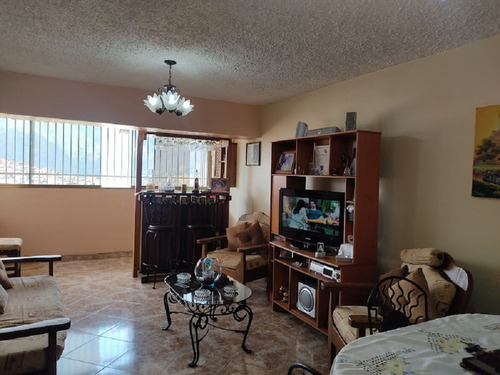 Venta . Apartamento.   Los Magallanes De Catia.  Caracas 156665