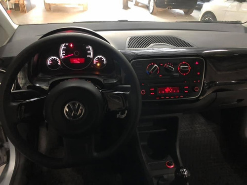 Volkswagen High Up - 60.000 Kms - Año 2015