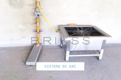 Local En Venta En Niza. Cod V1601
