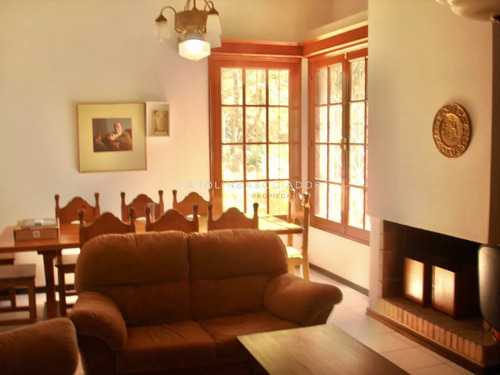 Casa En Venta De 2 Plantas En Punta Del Este.