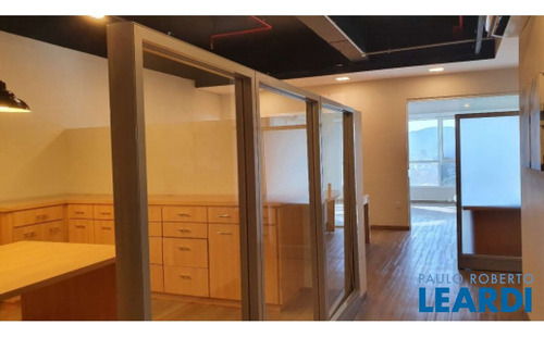 Imagem 1 de 6 de Conj. Comercial - Alphaville - Sp - 646599