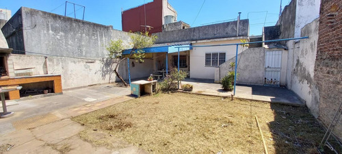 Imagen 12 de 12 de Casa Con 2 Dormitorio Y Fondo Verde - Perito Moreno Al 1700 - Villa Luzuriaga