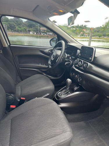 Fiat Cronos 1.3 Drive Flex Aut. 4P