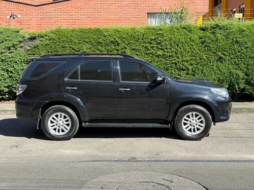 Toyota Fortuner 3.0 Sr5 169 hp