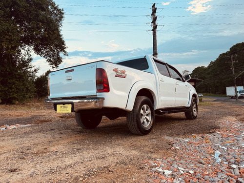 Toyota Hilux 2.5 Cab. Dupla 4x4 4p