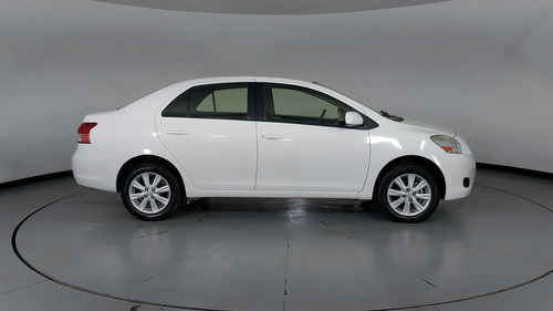 Toyota Yaris 1.5 SEDAN PREMIUM MT