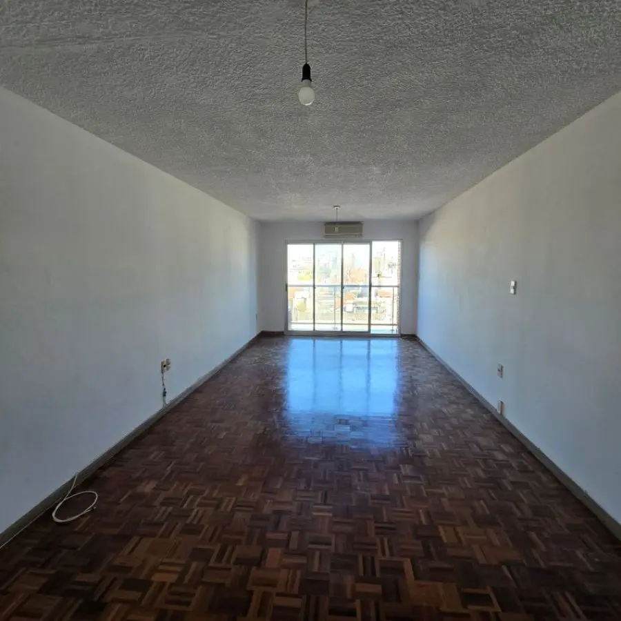 Alquiler Monoambiente En Pocitos Con Cocina Definida, Balcón Y Opción Garaje. · Foto 5