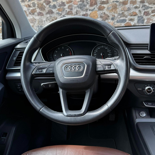 Audi Q5 2.0 L T Dynamic Dsg