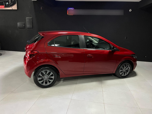 Chevrolet Onix 1.0 Joy Black