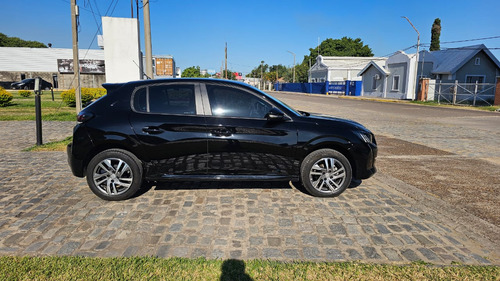 Peugeot 208 1.6 Feline Tiptronic