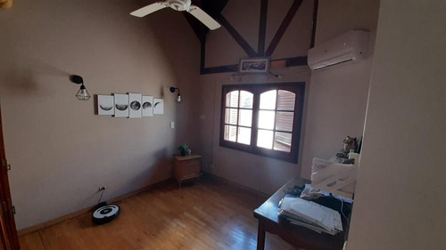 Casa En Venta - 3 Dormitorios 5 Baños 1 Cochera - 335mts2 - Villa Urquiza