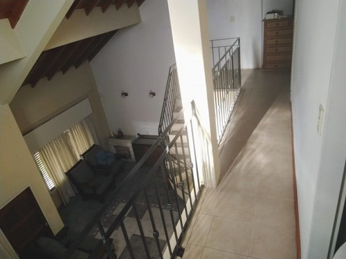 Venta Casa 4 Ambientes Con Parque En Morón