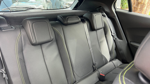 Peugeot 2008 1.0T Gt