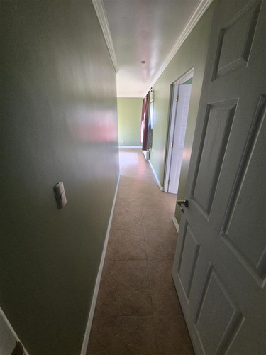 Casa En Venta, Seminueva De 4 Dorm. A 10min De L.a.