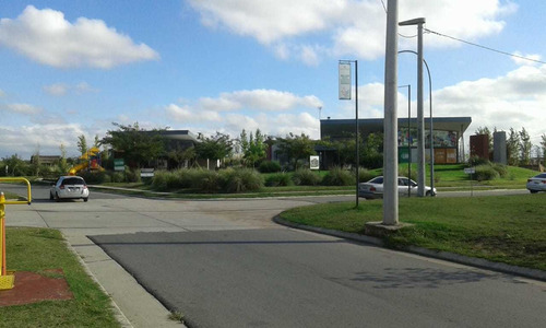 Vendo Lote En B° Cerrado Valle Cercano En Córdoba