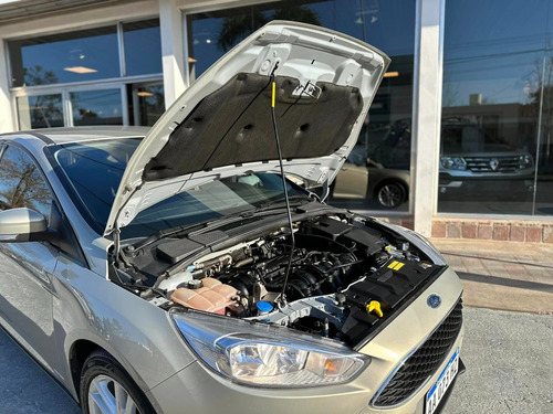 Ford Focus III 1.6 S