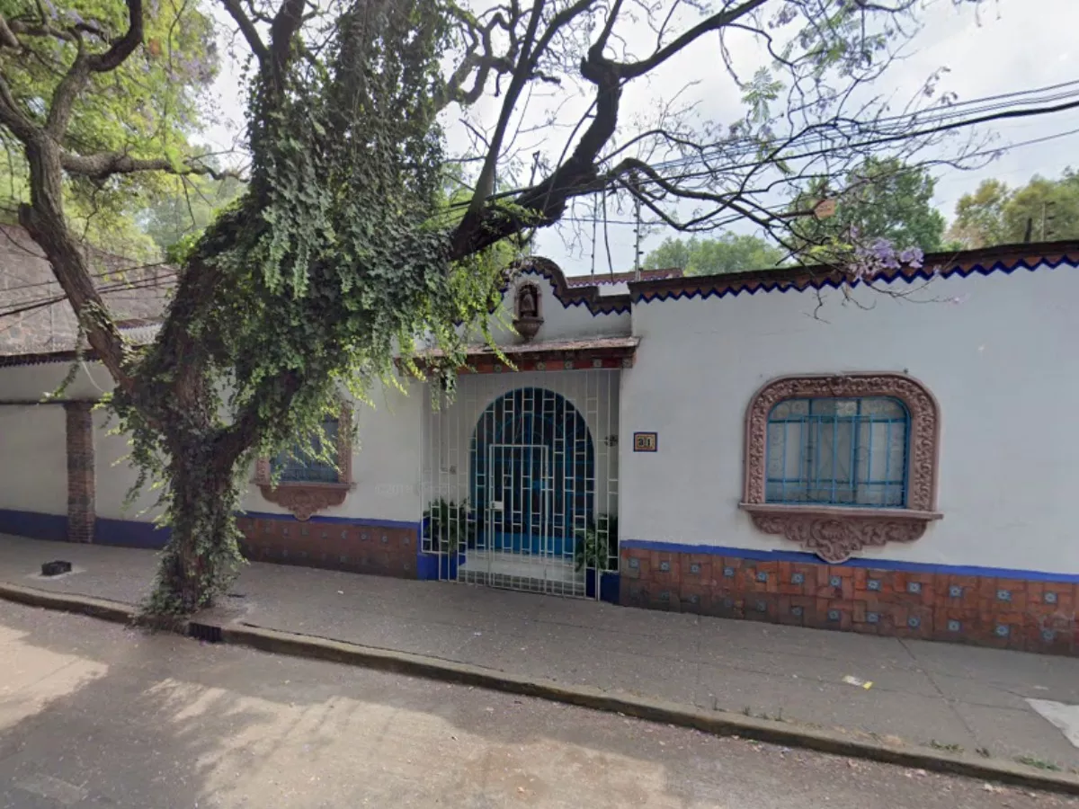 Casa En Venta, ¡¡remate Bancario!! En Colonia Santa Catarina, Cerca Del Parque Viveros Coyoacan.