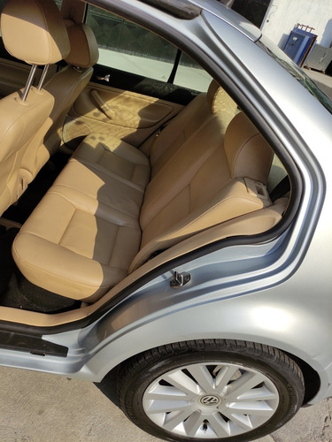 Imagen 9 de 10 de Volkswagen Jetta Clásico 2013 2.0 Gl Team Mt