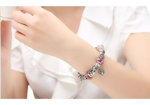 Imagen 3 de 7 de Pulsera Para Mujer Charm Queen Corazón Flores Rojo Rosa