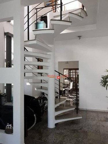 Imagem 9 de 15 de Sobrado Com 4 Dormitórios À Venda, 220 M² Por R$ 900.000,00 - Jardim Santa Mena - Guarulhos/sp - So0068
