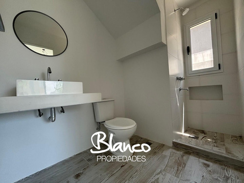 Casa En Venta En Puertos Del Lago, Barrio Araucarias, Escobar, G.b.a. Zona Norte