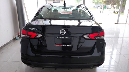 Imagen 5 de 14 de Nissan Versa Advance Tm
