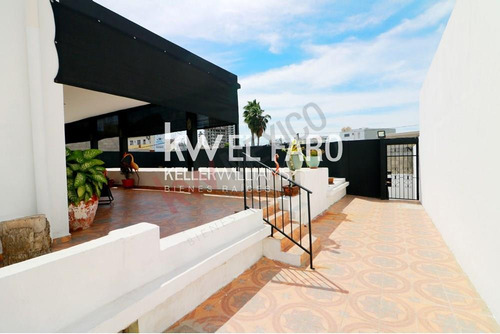 Casa De Los Cisnes En Venta En Aquiles Serdán A Una Cuadra De La Playa.