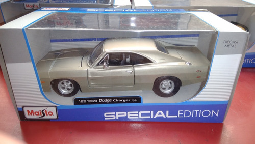Dodge Charger r/T 1969 - Edición especial Maisto para Plata
