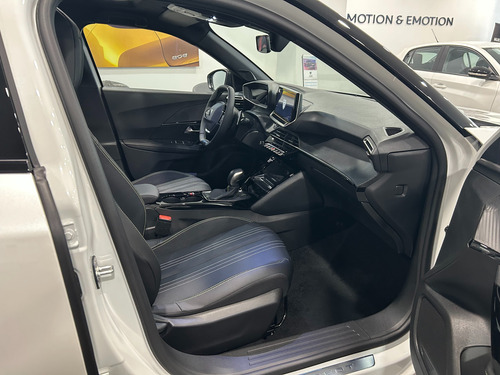 Peugeot 2008 1.0T Gt
