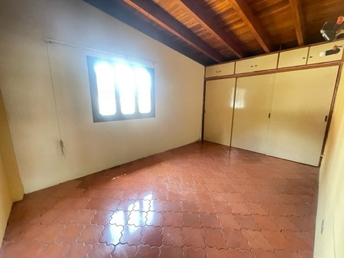 Imagen 8 de 16 de Se Vende Casa 404m2 4h+s/3b+s/2p/ Los Palos Grandes 1218