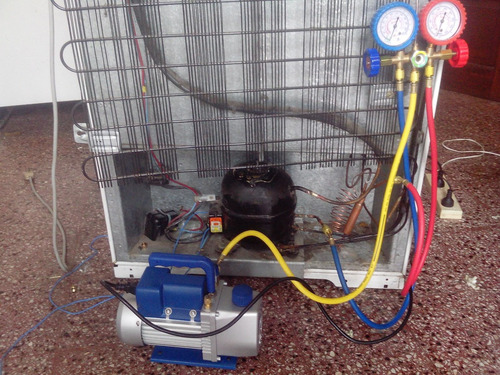 Imagen 3 de 8 de Reparacion Service Heladeras,split,carga Gas,motor Compresor