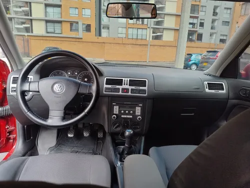 Volkswagen Jetta Trendline 2.0 Mecánico