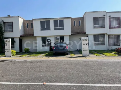 Casa En Fraccionamiento En Venta, Real De Santa Fe, Xochitepec, Morelos.