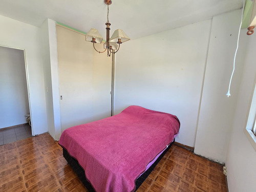 Departamento Venta De Tres Ambientes Con Balcón Al Frente - Apto Crédito
