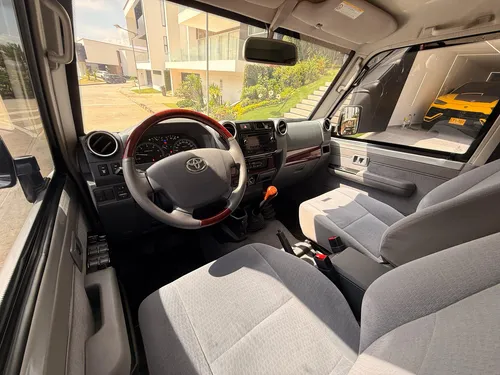 Toyota Land Cruiser Vdj76 Lx 2022 Diesel V8 Blindada